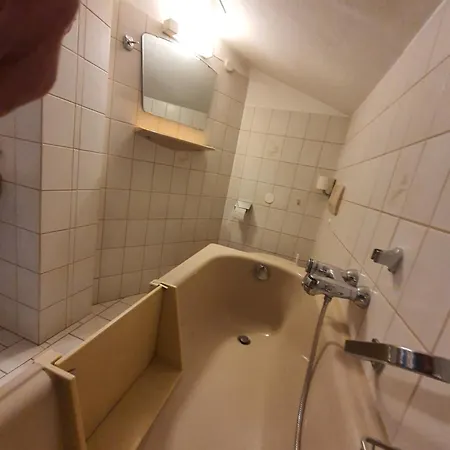 Apartmenthaus Erna 아파트