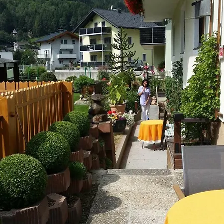 아파트 Apartmenthaus Erna *