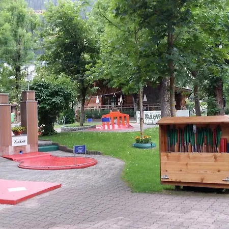 아파트 Apartmenthaus Erna