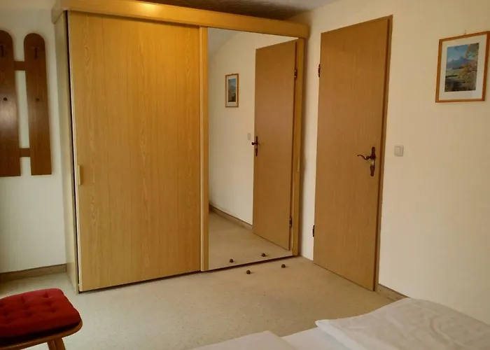 Apartmenthaus Erna アパート バート・ホーフガシュタイン