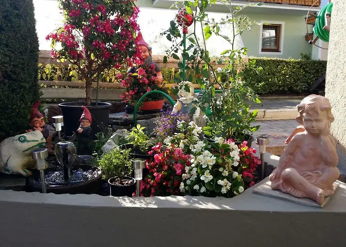 Apartmenthaus Erna アパート