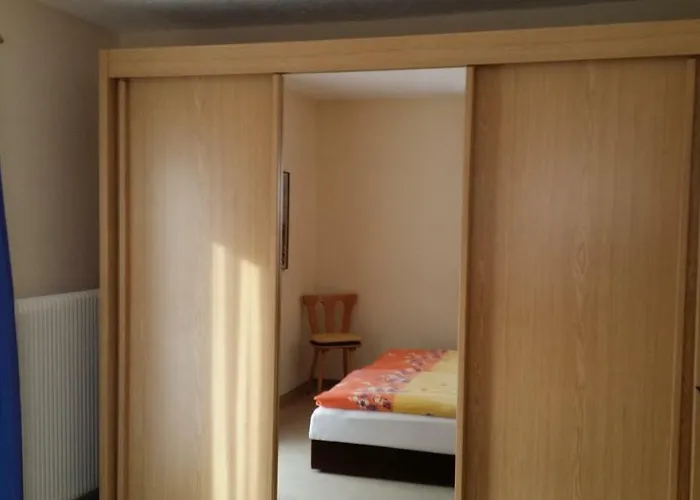 Apartmenthaus Erna アパート