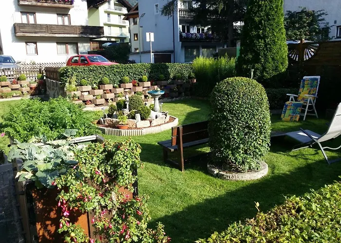 アパート Apartmenthaus Erna バート・ホーフガシュタイン